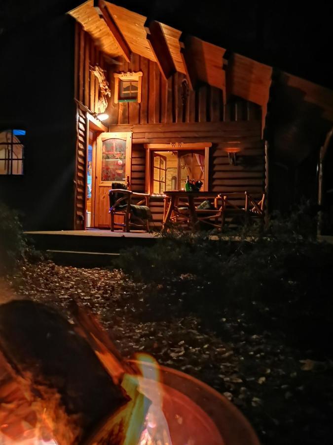 Holzhaus Waldwichtel Am Wald Und See Neuruppin Exteriér fotografie